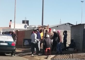 Alcohol ban not enough to discourage socializing